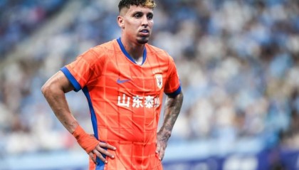 开云体育app-泰山现在肯定不止和祖马谈判，最后来的外援中卫一定是免签的类型
