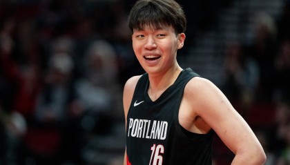 开云电子-😲NBA&amp;G联盟双线狂飙？没错！杨瀚森要打两个季后赛！